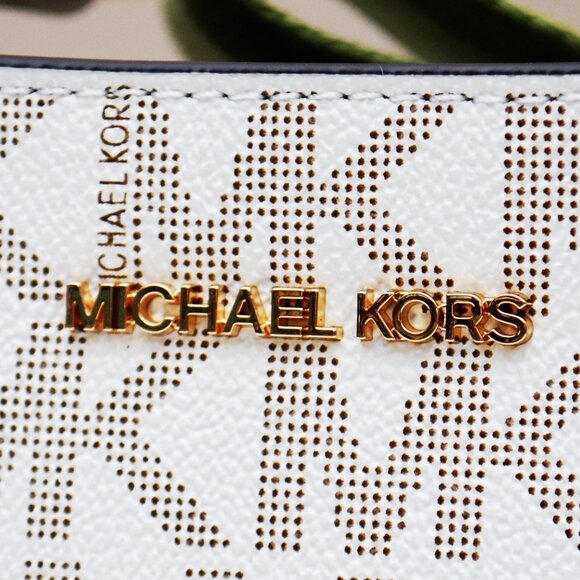 Michael Kors Jet Set Medium Swing Pack - Smoky Olive - Picture 4 of 9